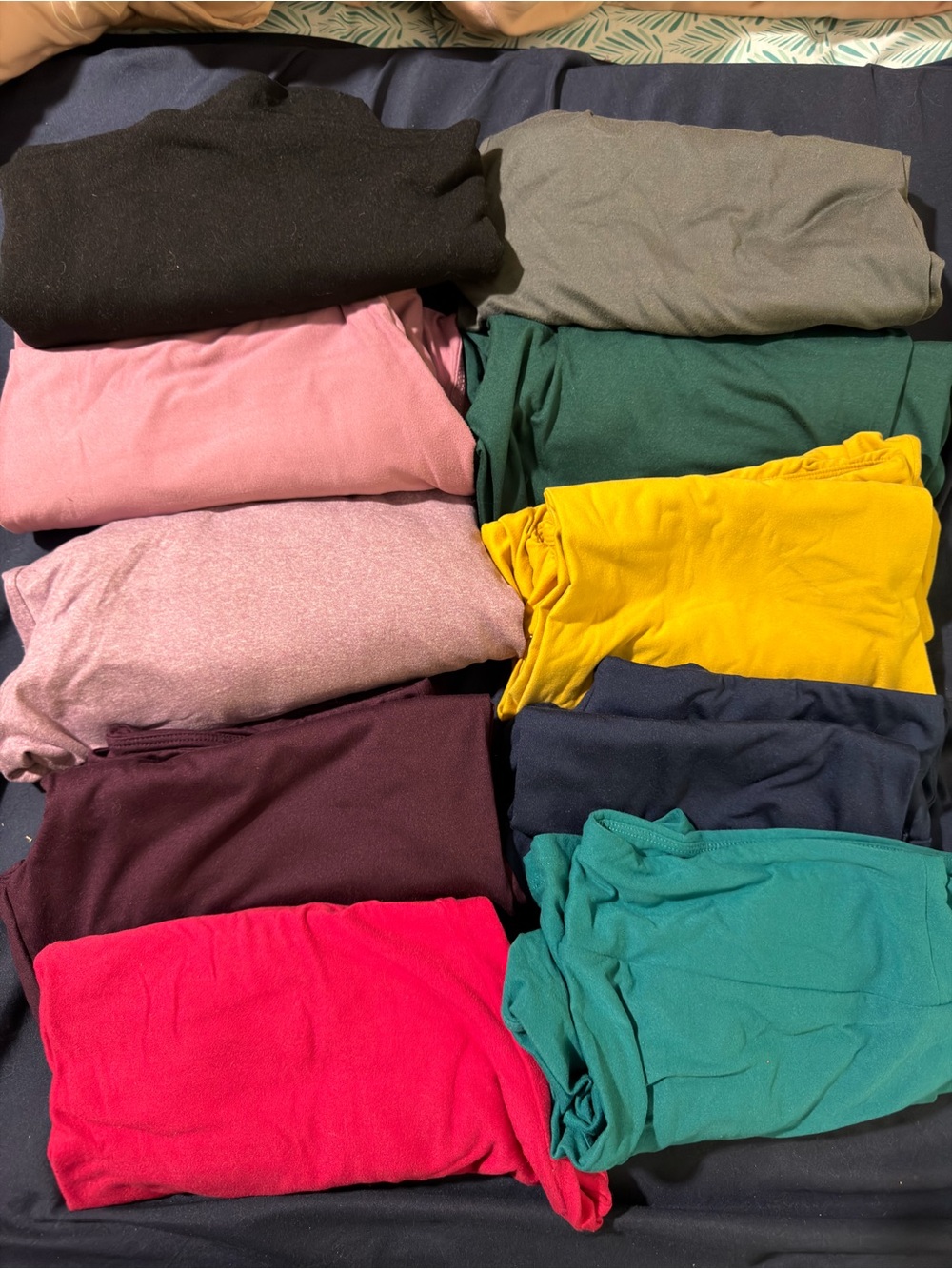 10 LuLaRoe Leggings - TC - Solid Colors